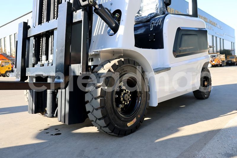 Electric Forklift