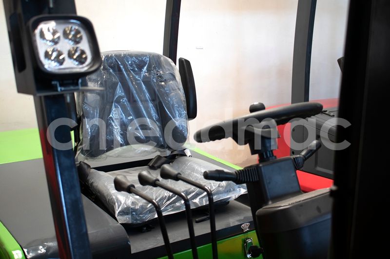Electric Forklifts