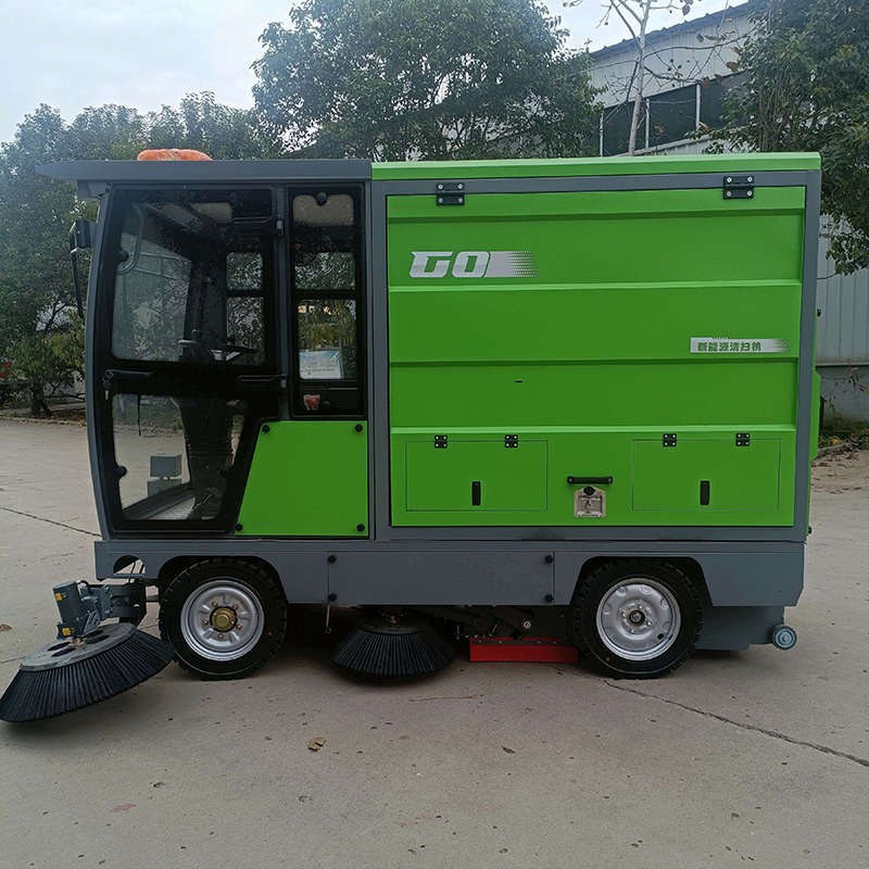 Large New Energy Electric Sweeper